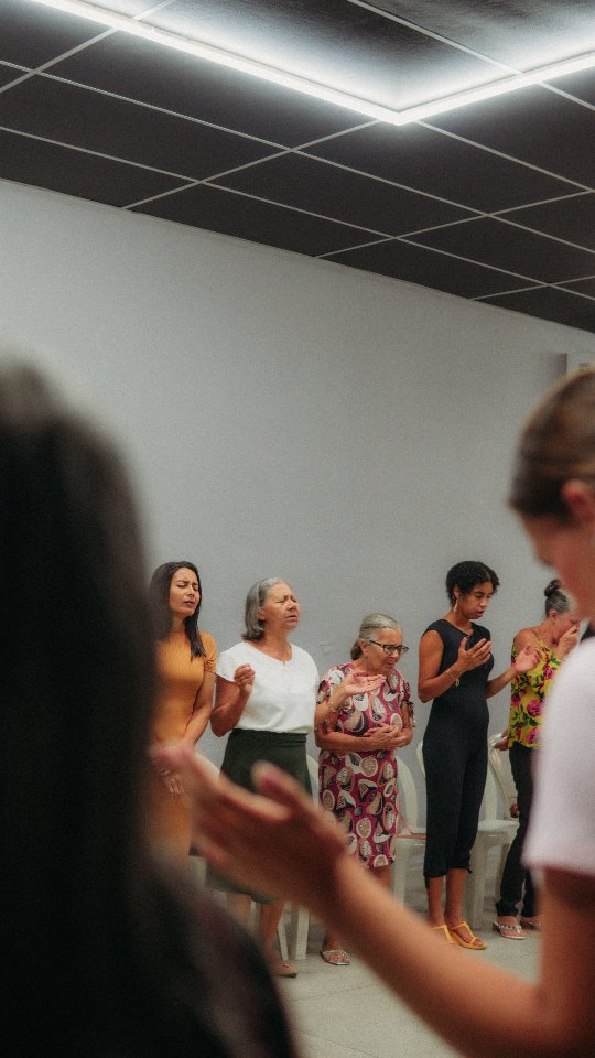 Passando no seu feed para lembrar: você tem um compromisso com a gente hoje às 19h!🤍

​O projeto "Sou Casa" da ICB Gravatá preparou o +1 encontro da Casa de Mulheres com todo amor do mundo. Tudo o que falta agora é você cruzar nossa porta.
​Venha para ouvir, para falar, para rir ou apenas para receber um abraço. O seu lugar está reservado, viu?

​Até já, meninas! 

#palavradedeus #mulherescristãs #igreja